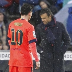 Will Luis Enrique resist to Barcelona's turmoil? 