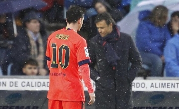 Will Luis Enrique resist to Barcelona's turmoil? 
