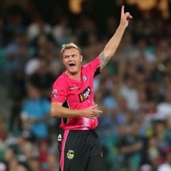 Doug Bollinger - Economical bowling spell vs. Brisbane Heat