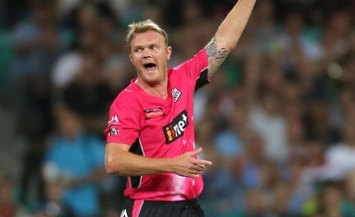 Doug Bollinger - Economical bowling spell vs. Brisbane Heat