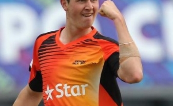 Joel Paris - Excellent bowling