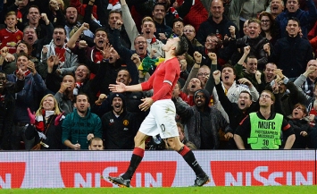 Will Van Persie save United again next Sunday?