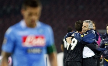 Donani hugging Cassano at the San Paolo Stadium back in November.