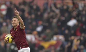 Will Totti catapult his team to victory at Palermo?