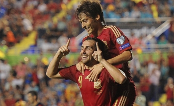 Will Paco Alcácer help his team to defeat Slovakia next Thursday?