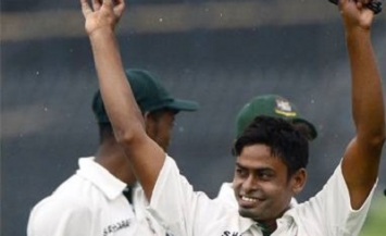 Taijul Islam - 'Player of the match' for his excellent spin bowling