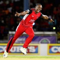 Dwayne Bravo Four important wickets