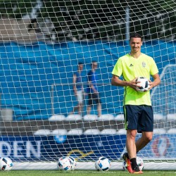 Will Ibrahimovic help Sweden to overcome Ireland next Monday?