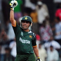 Kamran Akmal A brillinat ton for Multan Region