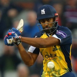 Varun Chopra Among runs for Warwickshire